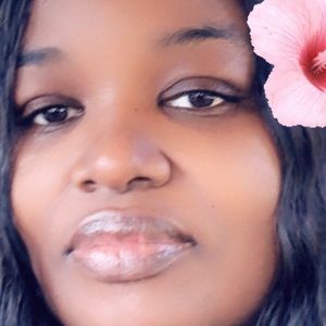 Meet your Posher, Demetria